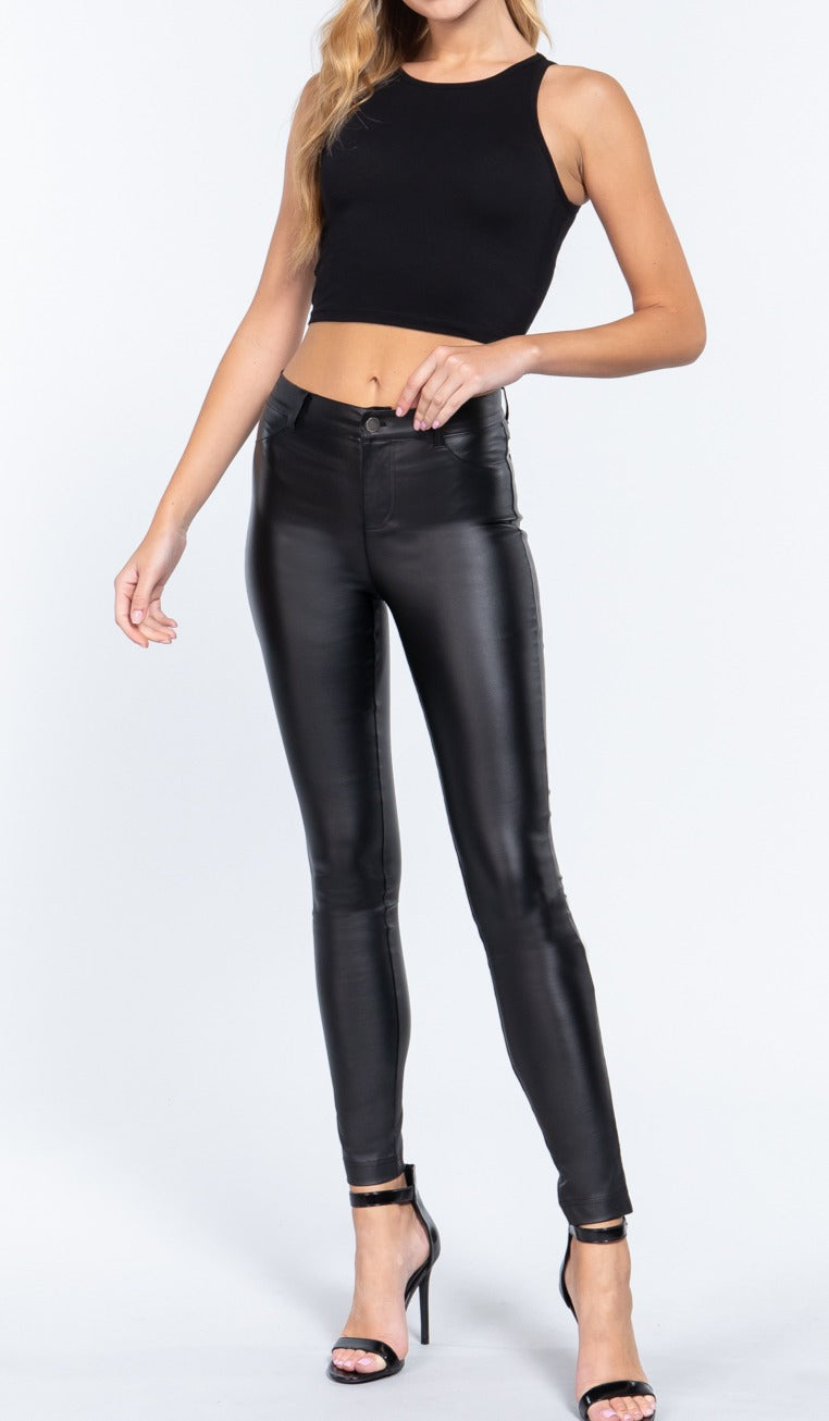 Pantalón cuerina