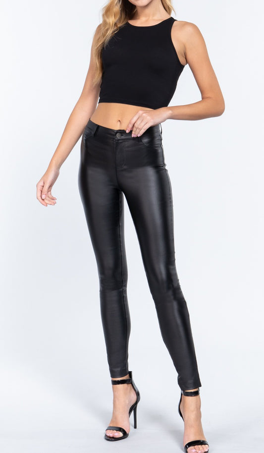 Pantalón cuerina
